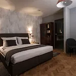 Areal Botanika 4*