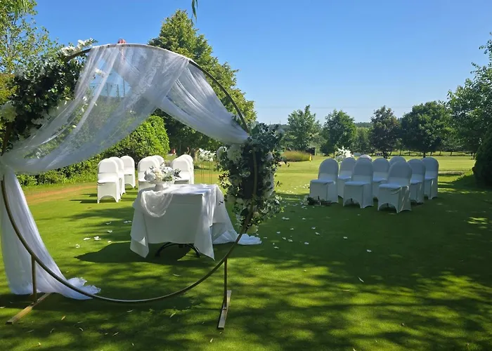 Hotel Areal Botanika Unhost